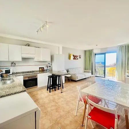 Apartamento In The Center Of Cristianos *